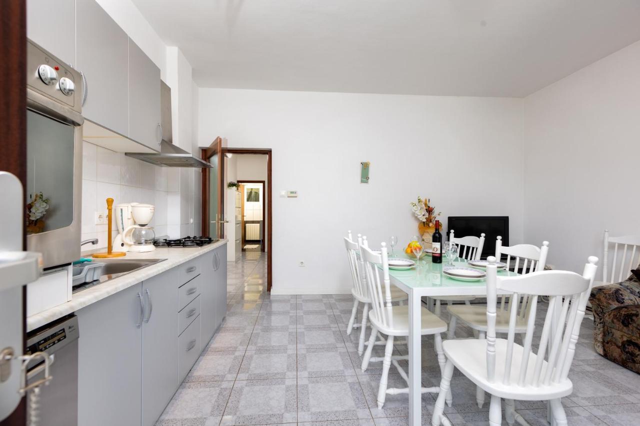 Apartments Meri Sveti Ivan  エクステリア 写真