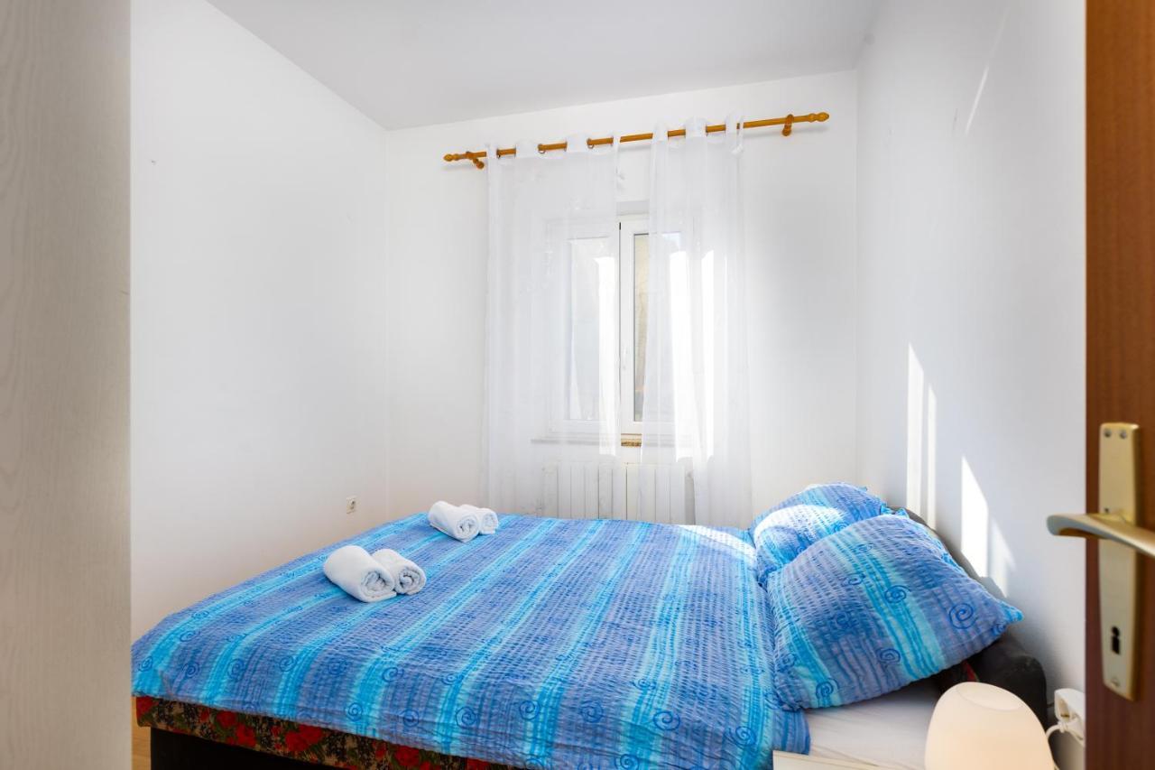 Apartments Meri Sveti Ivan  エクステリア 写真