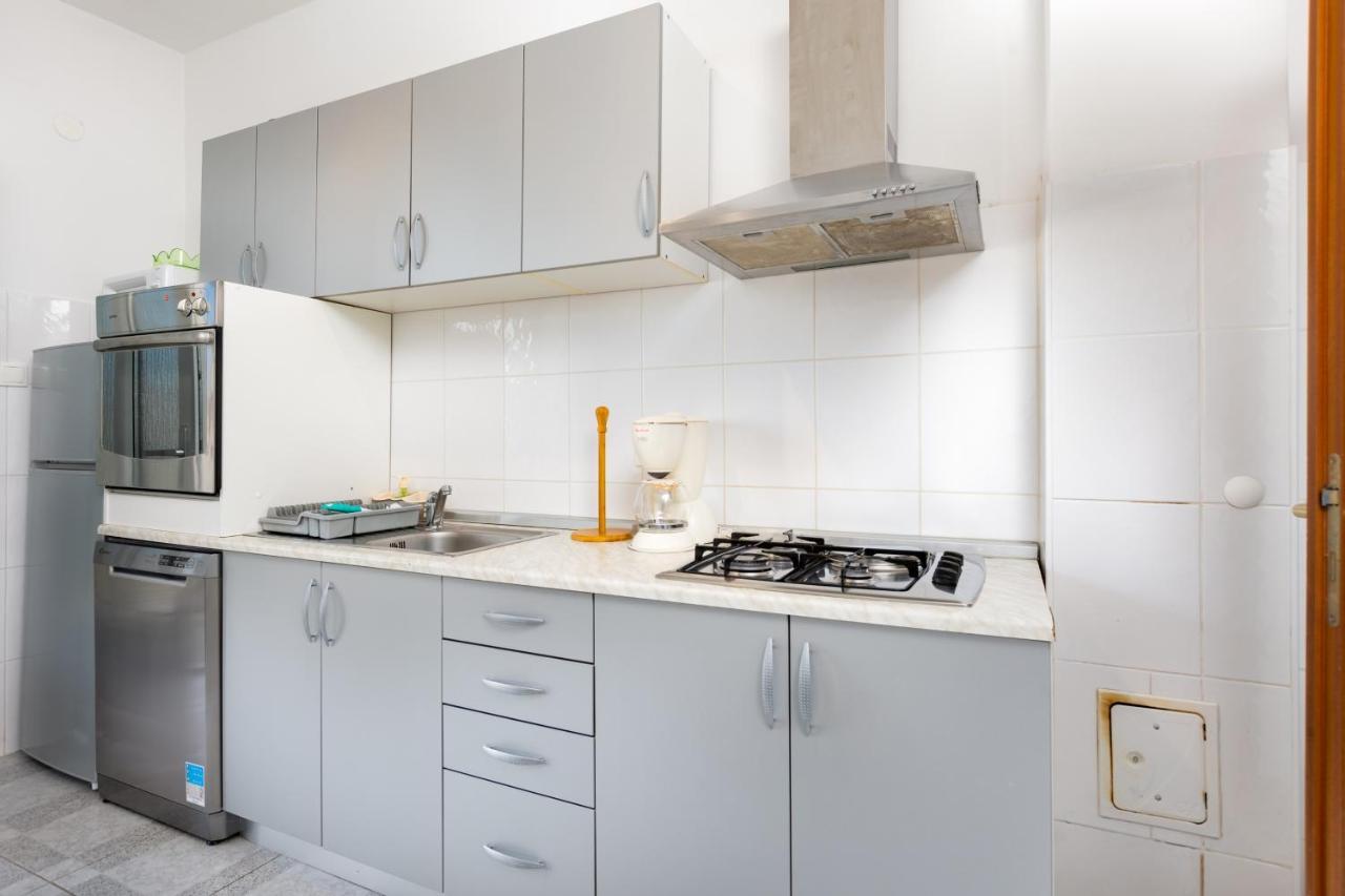 Apartments Meri Sveti Ivan  エクステリア 写真